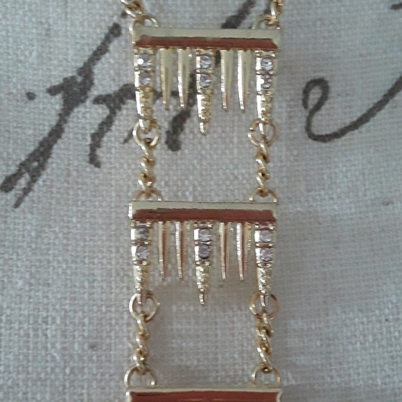 NWOT Icicle Gold Necklace - Picture 3 of 4